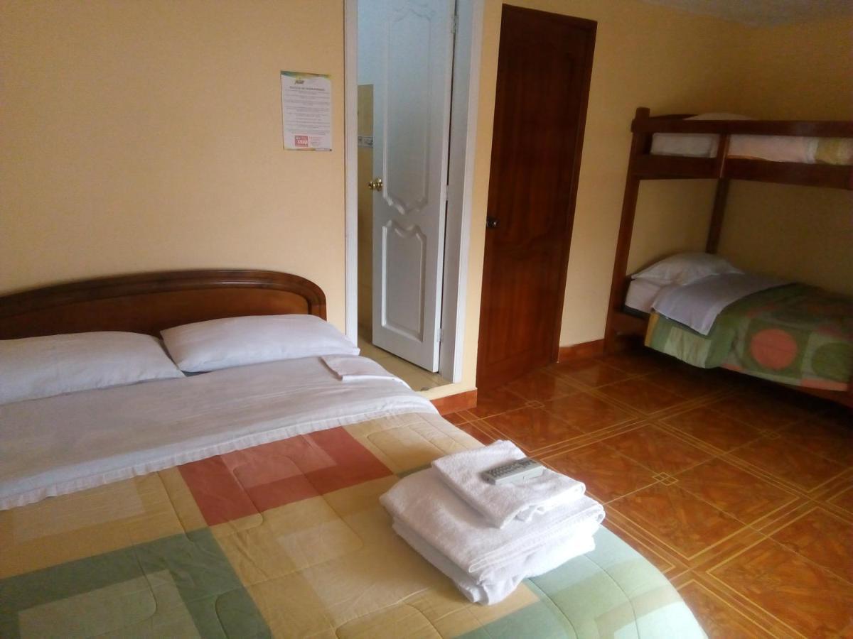 Hotel Amazonia Y Sol Baños Exteriör bild